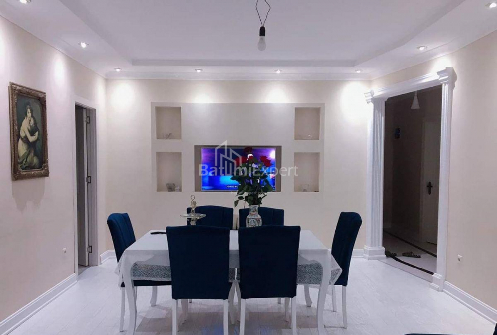 شقة سكنية 86 متر مربع - الكسندرا بوشكين, Batumi, جورجيا