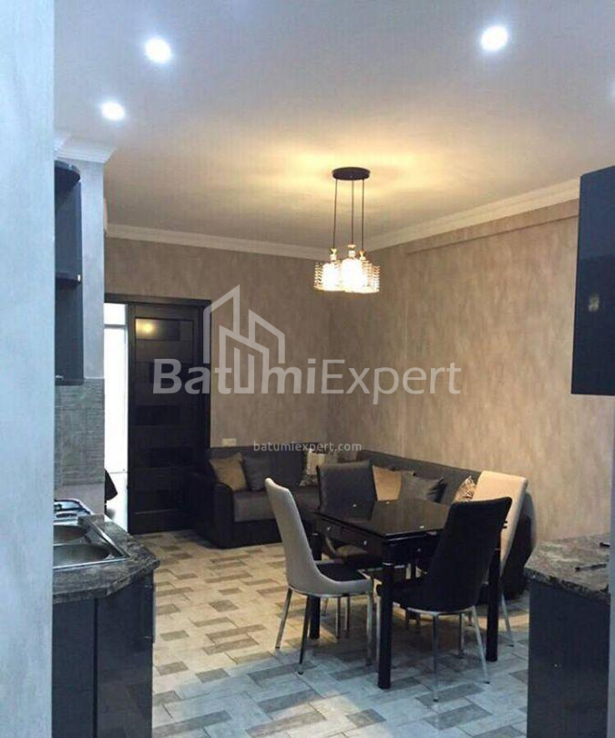 شقة سكنية 47 متر مربع - فاختانغ جورجاسالي, Batumi, جورجيا