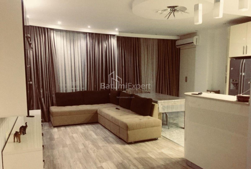 شقة سكنية 150 متر مربع - فاختانغ جورجاسالي, Batumi, جورجيا