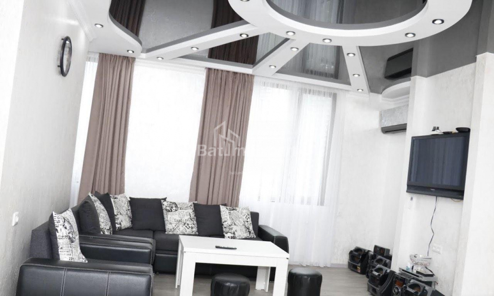 شقة سكنية 112 متر مربع - نيكو بيروسماني, Batumi, جورجيا