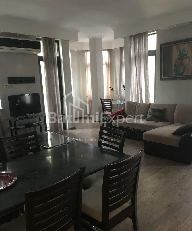 شقة سكنية 115 متر مربع - قسطنطين مارجانيشفيلي, Batumi, جورجيا