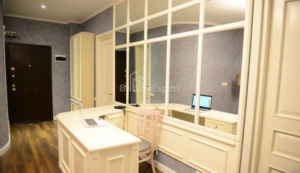 شقة سكنية 60 متر مربع - فاختانغ جورجاسالي, Batumi, جورجيا