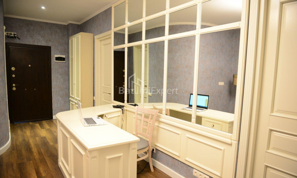 شقة سكنية 57 متر مربع - فاختانغ جورجاسالي, Batumi, جورجيا
