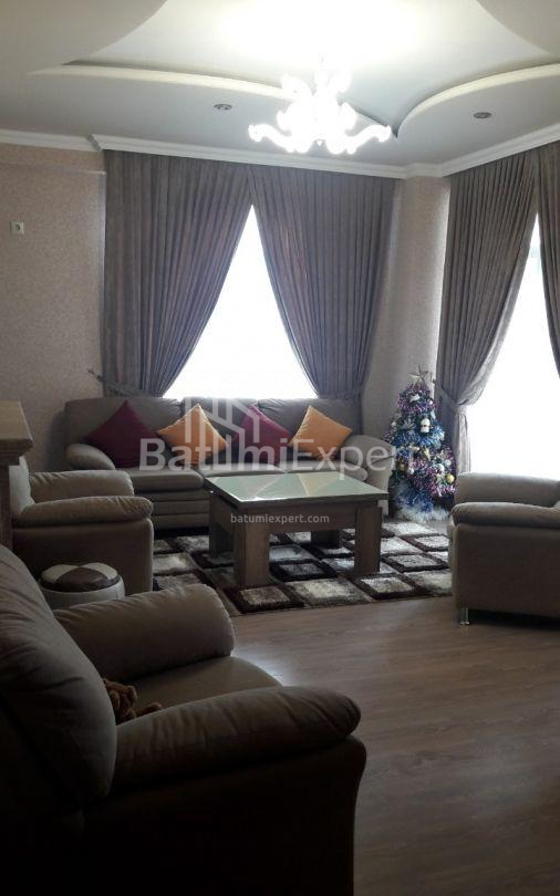 شقة سكنية 77 متر مربع - ديفيد أغماشينبلي, Batumi, جورجيا
