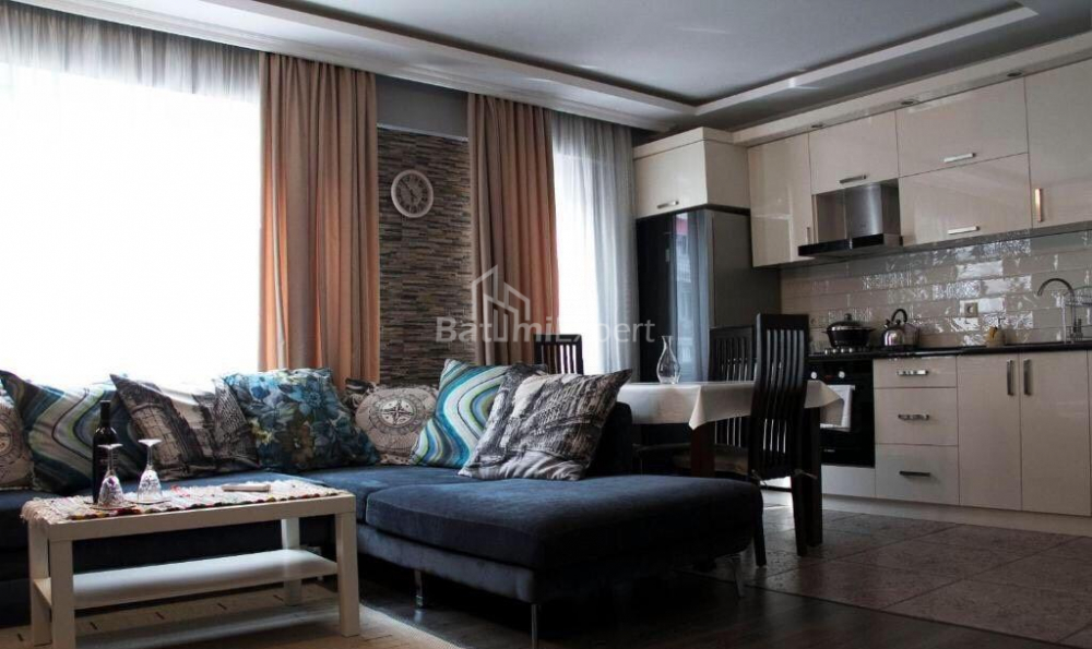 شقة سكنية 60 متر مربع - زورابا جورجيلادزه, Batumi, جورجيا