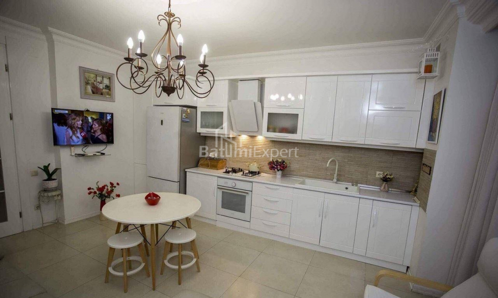 شقة سكنية 120 متر مربع - الملك بارنافاز, Batumi, جورجيا