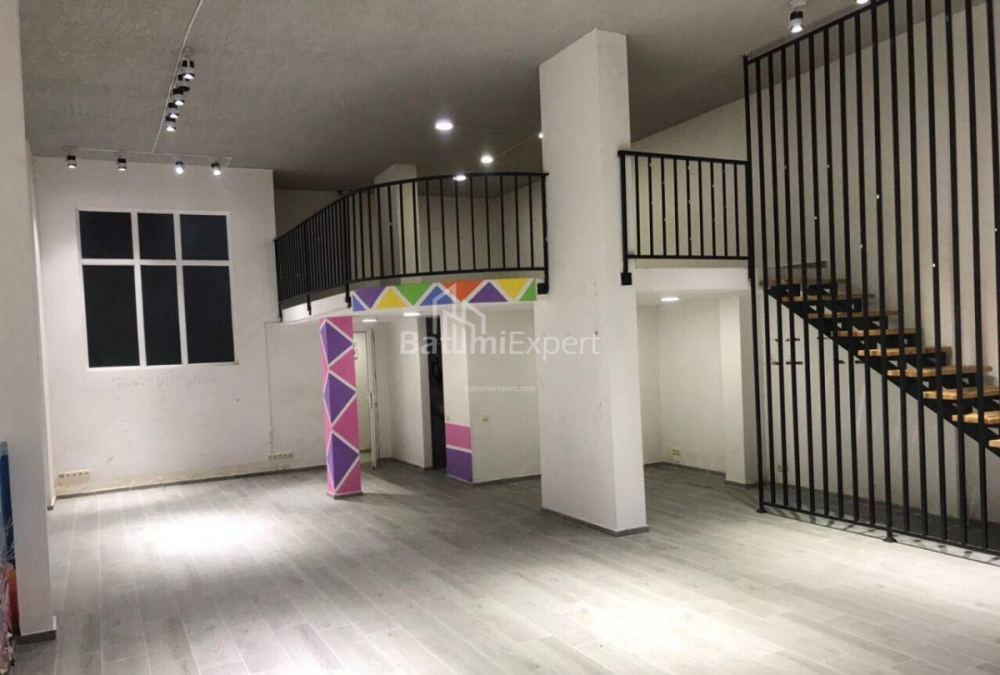 شقة سكنية 130 متر مربع - Ekvtime تاكايشفيلي, Batumi, جورجيا