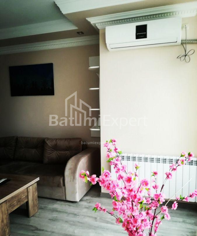 شقة سكنية 85 متر مربع - الملك بارنافاز, Batumi, جورجيا