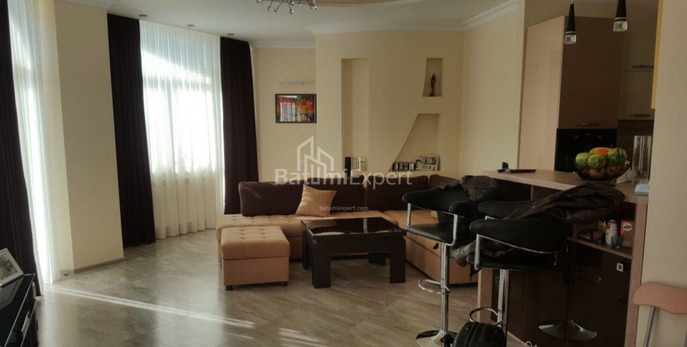 شقة سكنية 133 متر مربع - ستيفان زوبالاشفيلي, Batumi, جورجيا