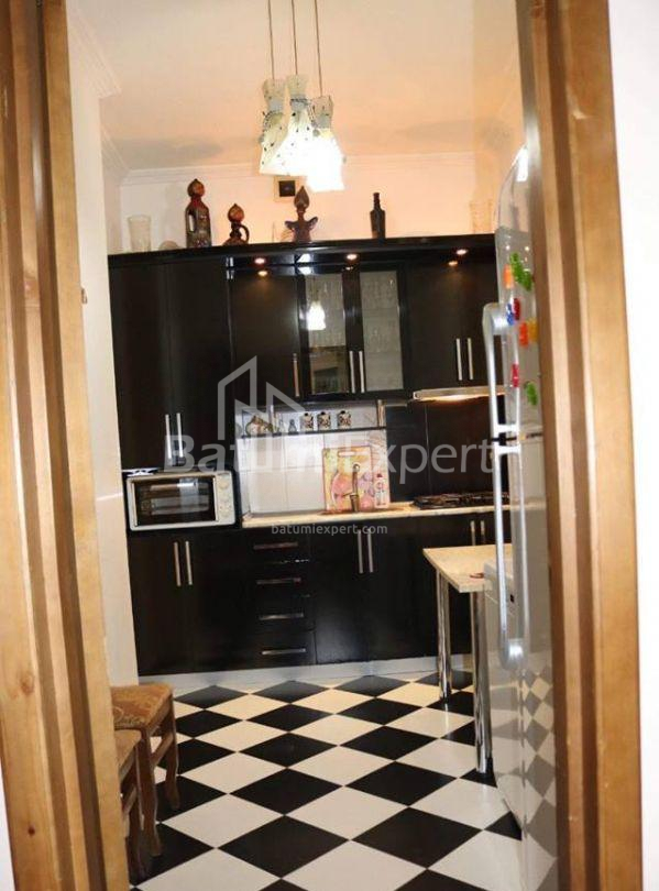 شقة سكنية 77 متر مربع - فاختانغ جورجاسالي, Batumi, جورجيا
