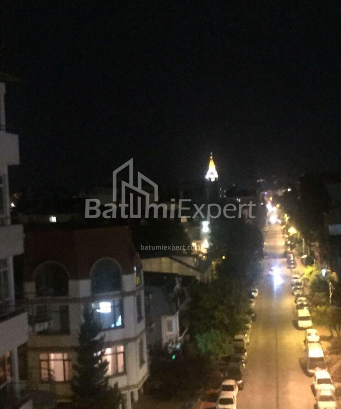 شقة سكنية 90 متر مربع - فاختانغ جورجاسالي, Batumi, جورجيا