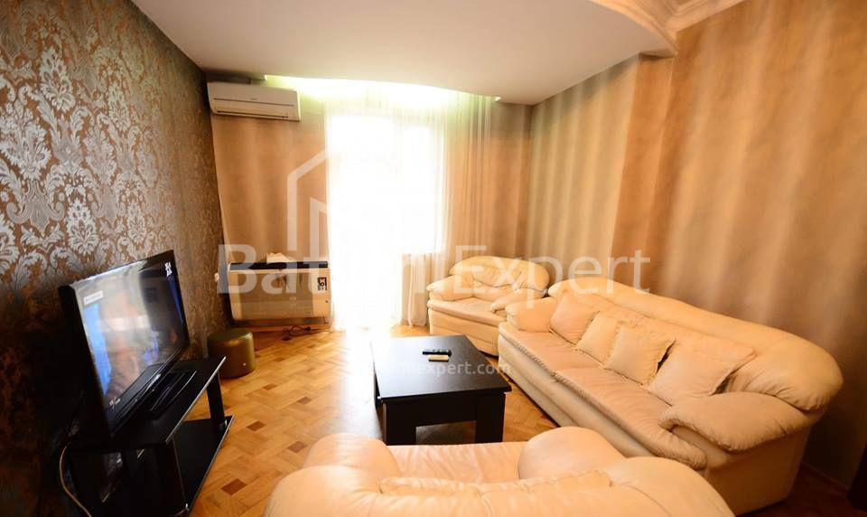 شقة سكنية 95 متر مربع - نيكو بيروسماني, Batumi, جورجيا