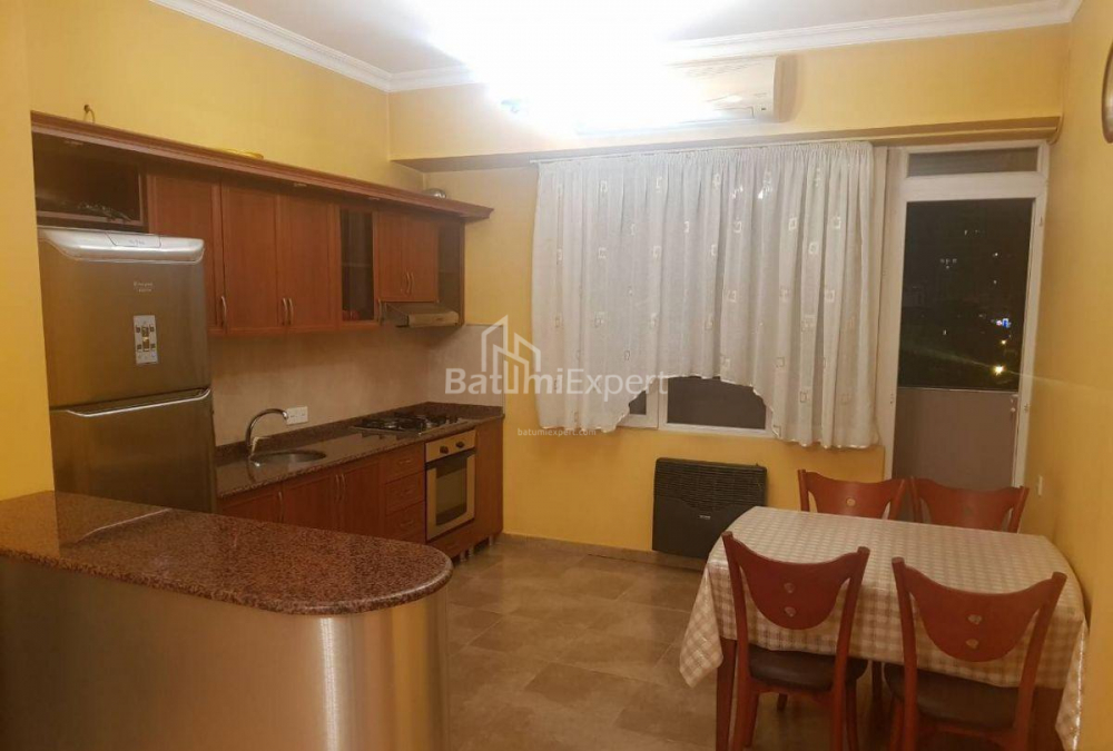 شقة سكنية 100 متر مربع - يوريفسكايا, Batumi, جورجيا