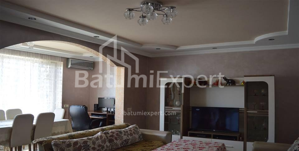 شقة سكنية 100 متر مربع - ميخائيل ليرمونتوف, Batumi, جورجيا