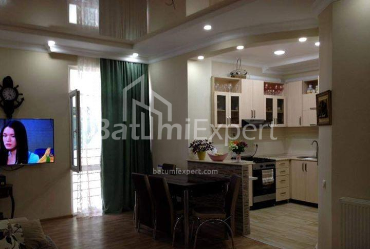 شقة سكنية 77 متر مربع - شالفا إيناساريدزه, Batumi, جورجيا