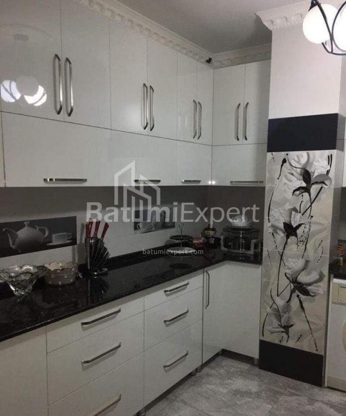 شقة سكنية 100 متر مربع - يوسف كوبالادزه, Batumi, جورجيا