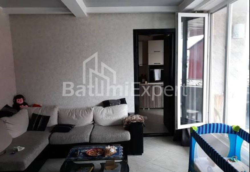 شقة سكنية 110 متر مربع - إيفان جافاخيشفيلي, Batumi, جورجيا