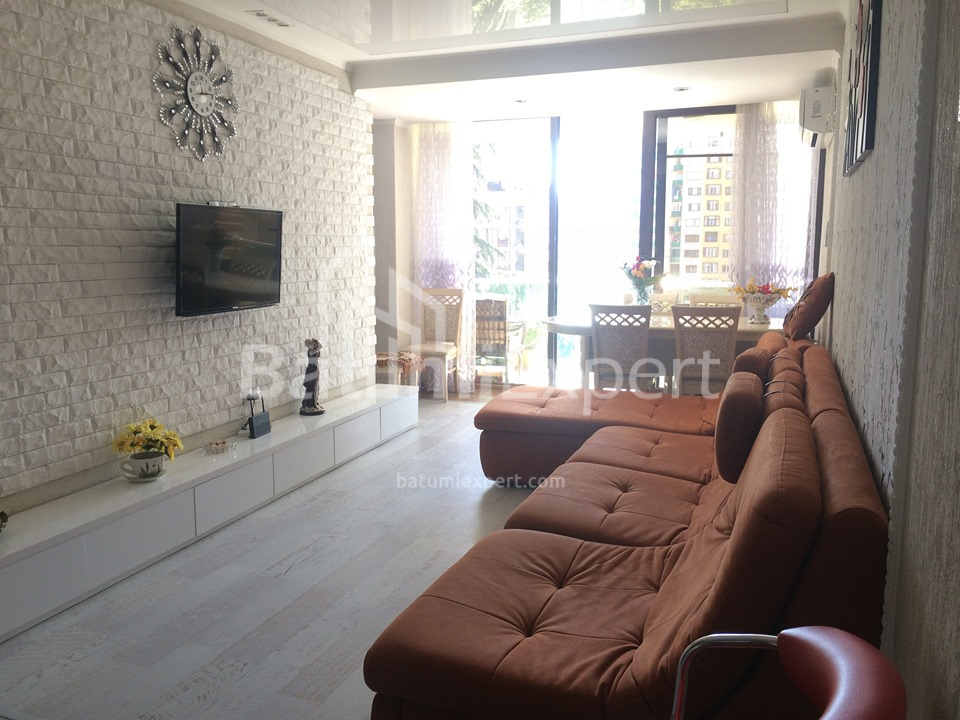 شقة سكنية 110 متر مربع - الجنرال أصلان أباشيدزه, Batumi, جورجيا