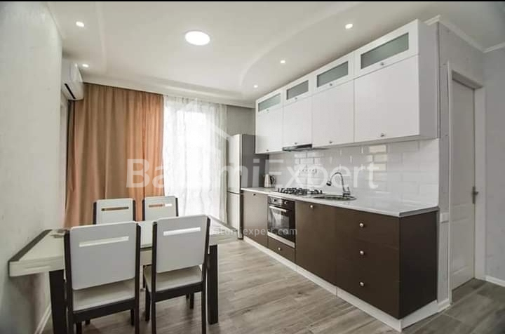 شقة سكنية 71 متر مربع - ديفيد أغماشينيبيلي, Batumi, جورجيا