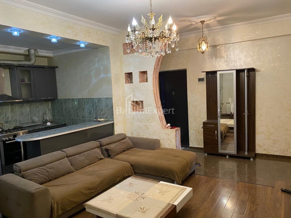 شقة سكنية 80 متر مربع - شالفا إيناساريدزه, Batumi, جورجيا