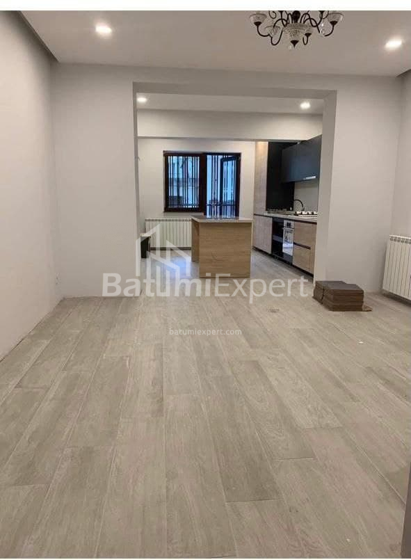 شقة سكنية 120 متر مربع - ديفيد كلدياشفيلي, Batumi, جورجيا