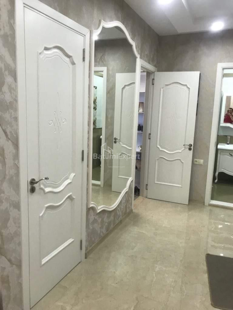 شقة سكنية 70 متر مربع - ايليا تشافتشافادزه, Batumi, جورجيا