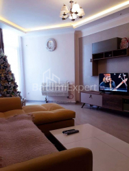 شقة سكنية 2-комн 56 m² - الكسندرا بوشكين, Batumi
