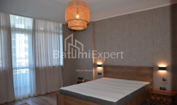 شقة سكنية 2-комн 82 m² - نيكو بيروسماني, Batumi