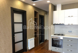 شقة سكنية 2-комн 60 m² - نيكو بيروسماني, Batumi