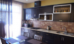 شقة سكنية 3-комн 84 m² - ايليا تشافتشافادزه, Batumi