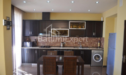 شقة سكنية 3-комн 84 m² - ايليا تشافتشافادزه, Batumi