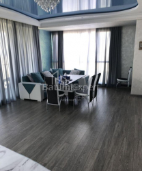 شقة سكنية 90 متر مربع - يوريفسكايا, Batumi, جورجيا