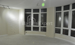 شقة سكنية 4-комн 106 m² - إيفان جافاخيشفيلي, Batumi