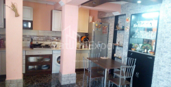 شقة سكنية 3-комн 100 m² - زورابا جورجيلادزه, Batumi
