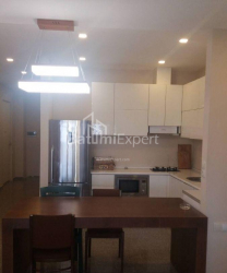 شقة سكنية 92 متر مربع - زورابا جورجيلادزه, Batumi, جورجيا