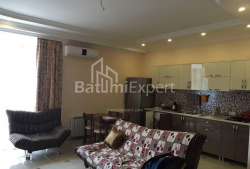 شقة سكنية 70 متر مربع - إيفان جافاخيشفيلي, Batumi, جورجيا
