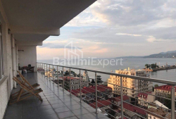 شقة سكنية 3-комн 160 m² - ايليا تشافتشافادزه, Batumi