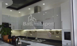شقة سكنية 3-комн 80 m² - ايليا تشافتشافادزه, Batumi