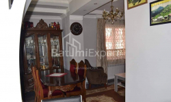 شقة سكنية 4-комн 87 m² - إيفان جافاخيشفيلي, Batumi