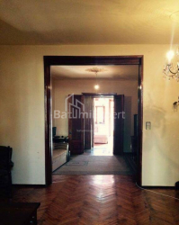شقة سكنية 5-комн 165 m² - زورابا جورجيلادزه, Batumi