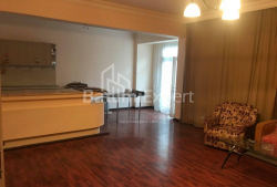 شقة سكنية 120 متر مربع - زورابا جورجيلادزه, Batumi, جورجيا