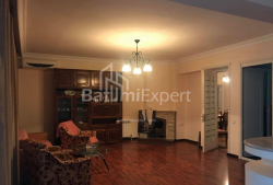 شقة سكنية 4-комн 120 m² - زورابا جورجيلادزه, Batumi