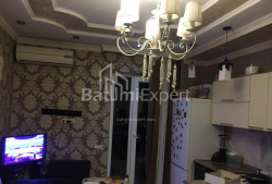 شقة سكنية 4-комн 75 m² - نيكولوز باراتاشفيلي, Batumi