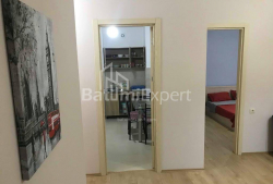 شقة سكنية 77 متر مربع - الملك بارنافاز, Batumi, جورجيا