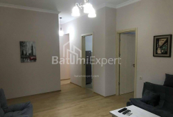 شقة سكنية 2-комн 77 m² - الملك بارنافاز, Batumi