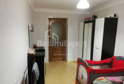 شقة سكنية 90 متر مربع - إيفان جافاخيشفيلي, Batumi, جورجيا