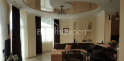 شقة سكنية 4-комн 133 m² - ايليا تشافتشافادزه, Batumi