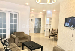 شقة سكنية 3-комн 73 m² - زورابا جورجيلادزه, Batumi