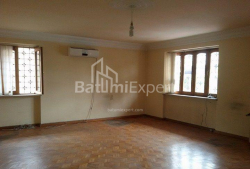 شقة سكنية 2-комн 92 m² - 26 مايو, Batumi