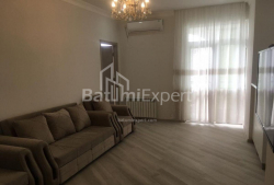 شقة سكنية 3-комн 80 m² - شالفا إيناساريدزه, Batumi